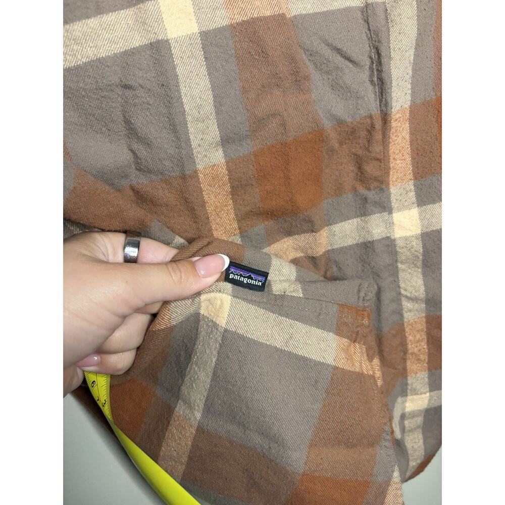 Patagonia Organic Cotton Plaid Flannel Shirt Women’s XS Style 42405 Brown Orange - Picture 6 of 9